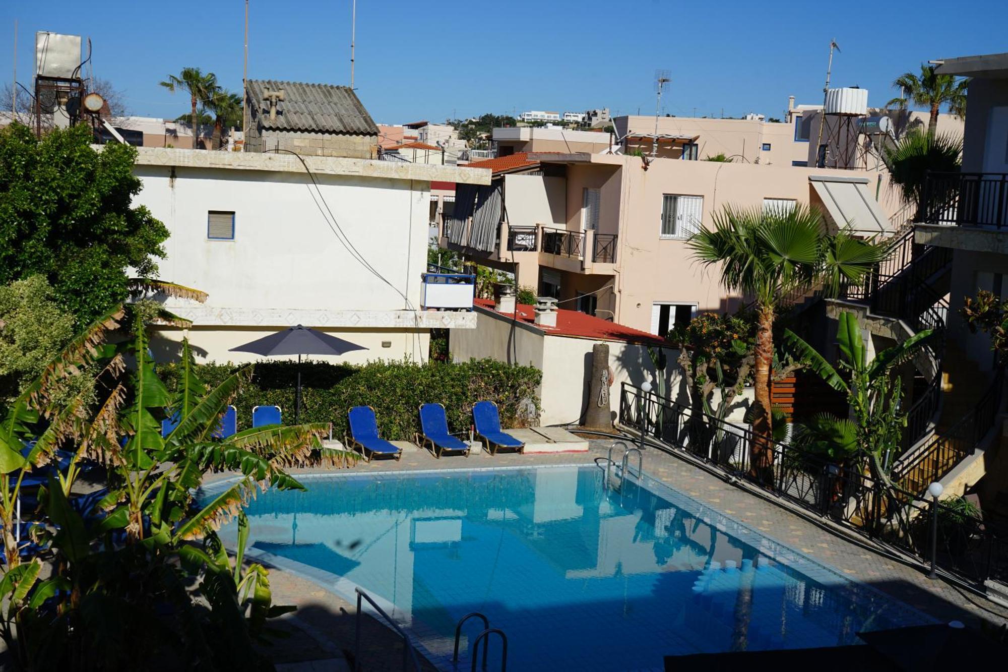 Romantza Apartments Agia Marina  Exterior photo